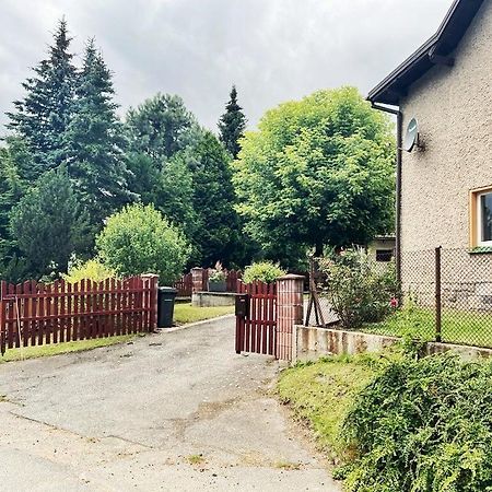 GOŁĘBI PUCH - Przytulny Apartament z Ogrodem, Kudowa Zdrój Exterior foto